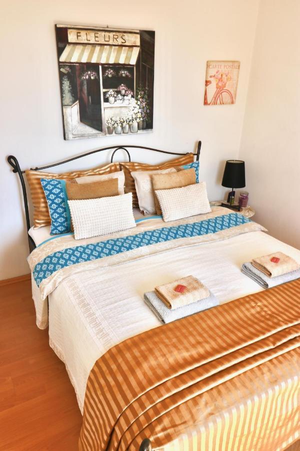 Apartment Maestral Rovinj Exterior photo